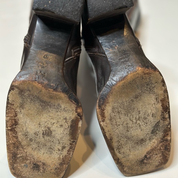 Chic Brown Leather Knee-High Boots - Picture 12 of 14